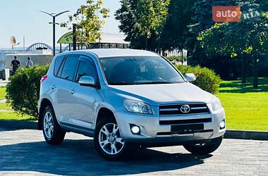 Внедорожник / Кроссовер Toyota RAV4 2010 в Днепре