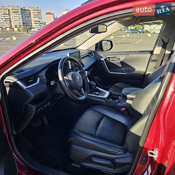 Позашляховик / Кросовер Toyota RAV4 2019 в Києві