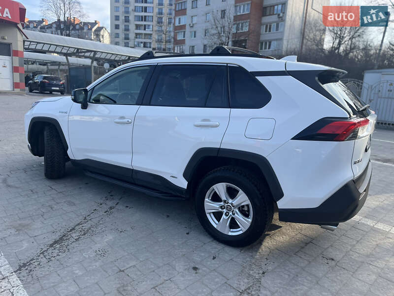 Внедорожник / Кроссовер Toyota RAV4 2019 в Тернополе