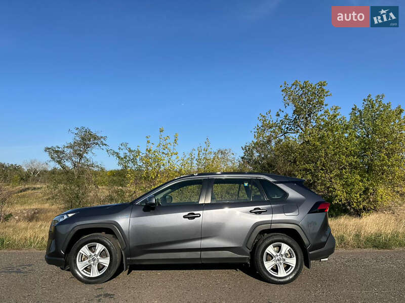 Позашляховик / Кросовер Toyota RAV4 2020 в Кривому Розі