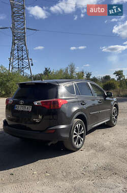 Внедорожник / Кроссовер Toyota RAV4 2014 в 