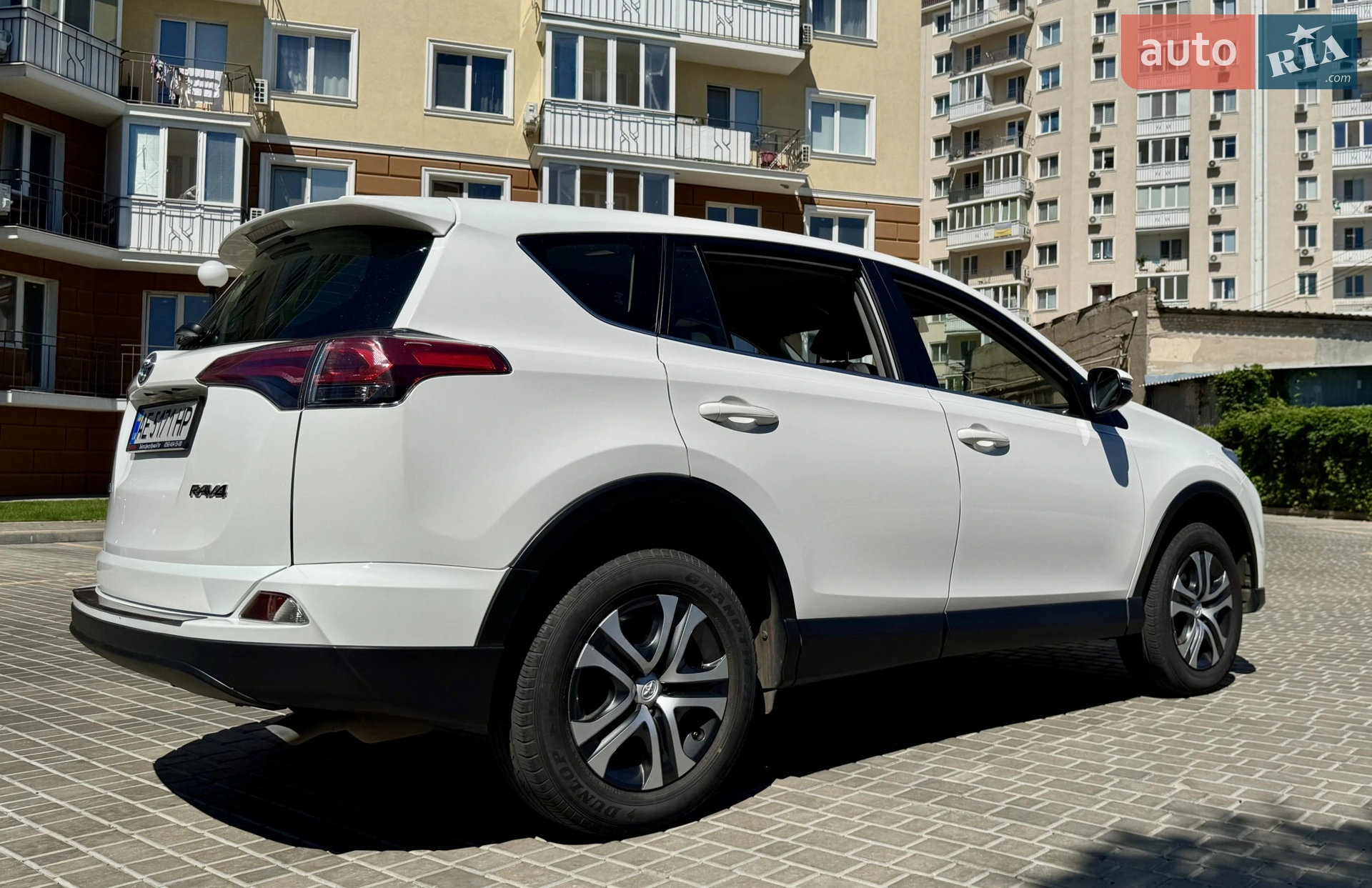 2016 Toyota RAV 4 - мініатюра 4