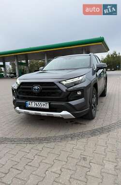 Внедорожник / Кроссовер Toyota RAV4 2023 в Коломые