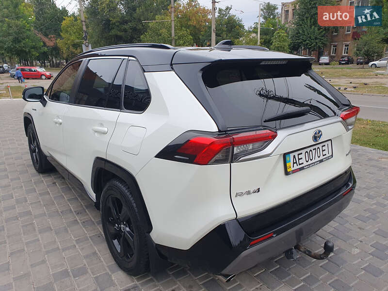 Внедорожник / Кроссовер Toyota RAV4 2019 в Днепре