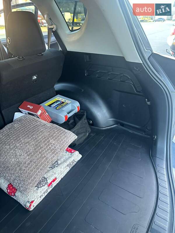 Внедорожник / Кроссовер Toyota RAV4 2015 в Коломые