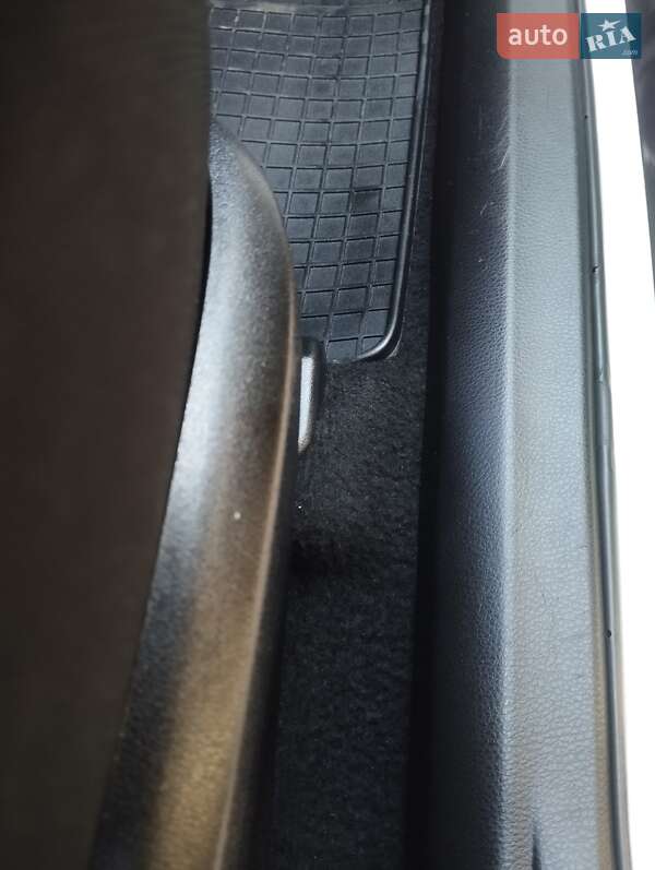 Позашляховик / Кросовер Toyota RAV4 2013 в Одесі