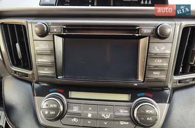 Внедорожник / Кроссовер Toyota RAV4 2013 в 