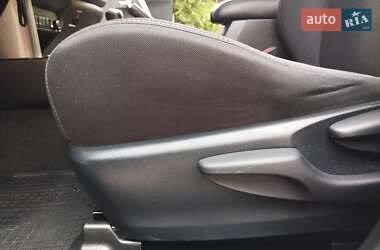 Внедорожник / Кроссовер Toyota RAV4 2013 в 