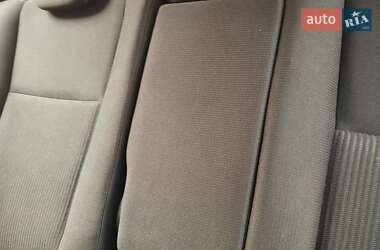 Внедорожник / Кроссовер Toyota RAV4 2013 в 