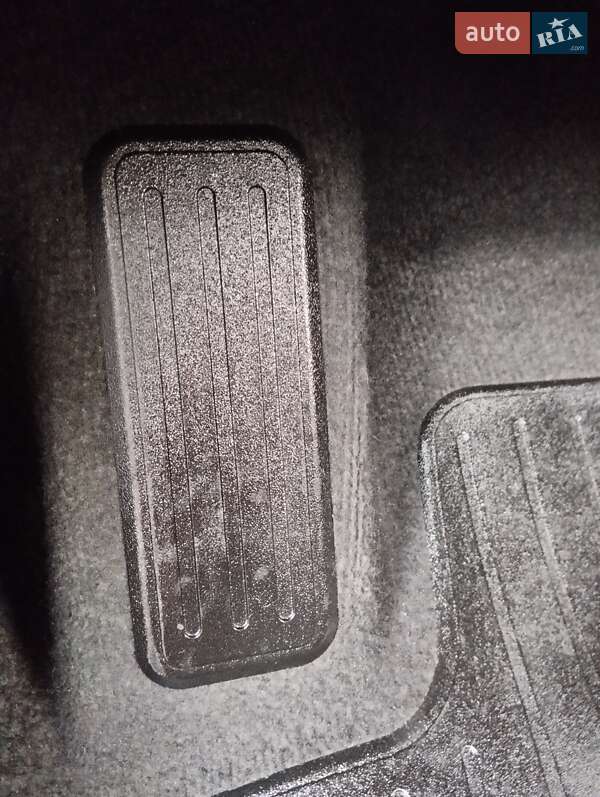 Позашляховик / Кросовер Toyota RAV4 2013 в Одесі