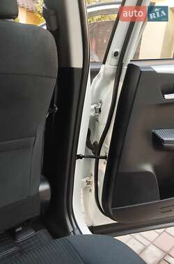 Внедорожник / Кроссовер Toyota RAV4 2013 в 