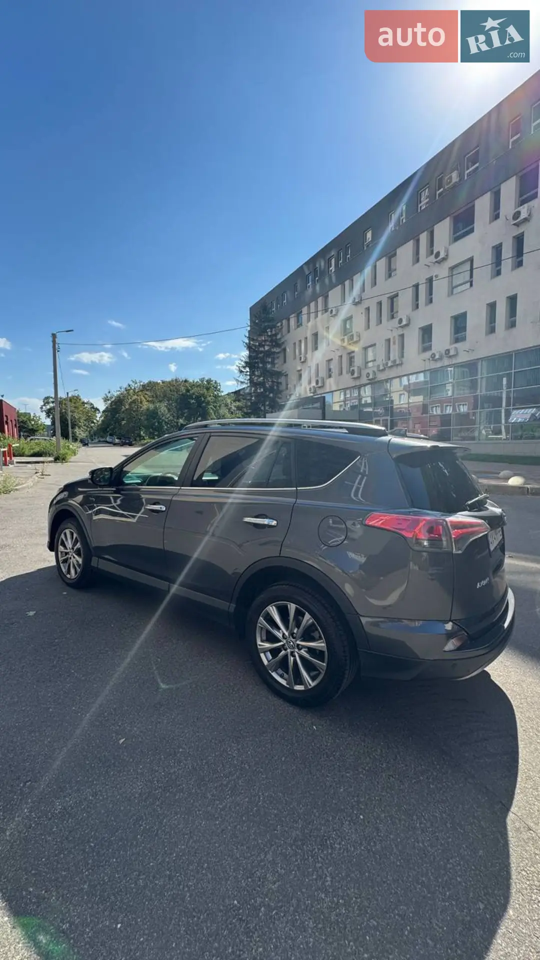 2017 Toyota RAV 4 - мініатюра 4