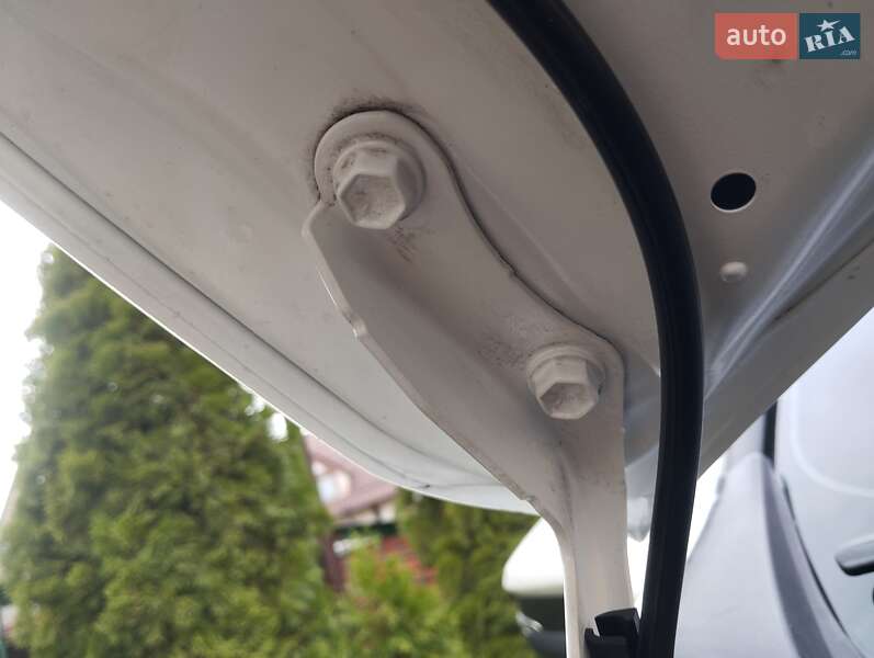 Позашляховик / Кросовер Toyota RAV4 2013 в Одесі