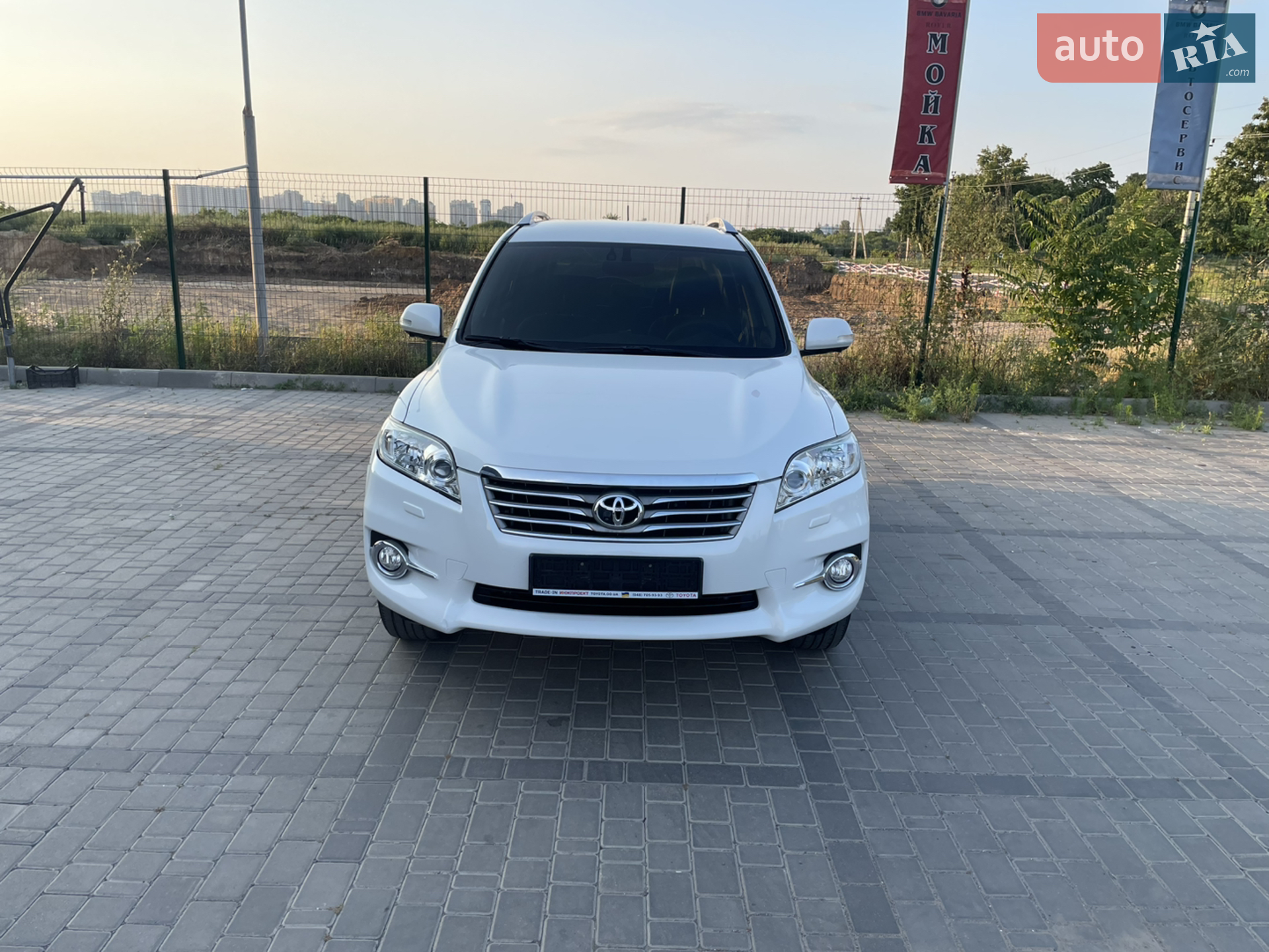 2011 Toyota RAV 4 - мініатюра 2