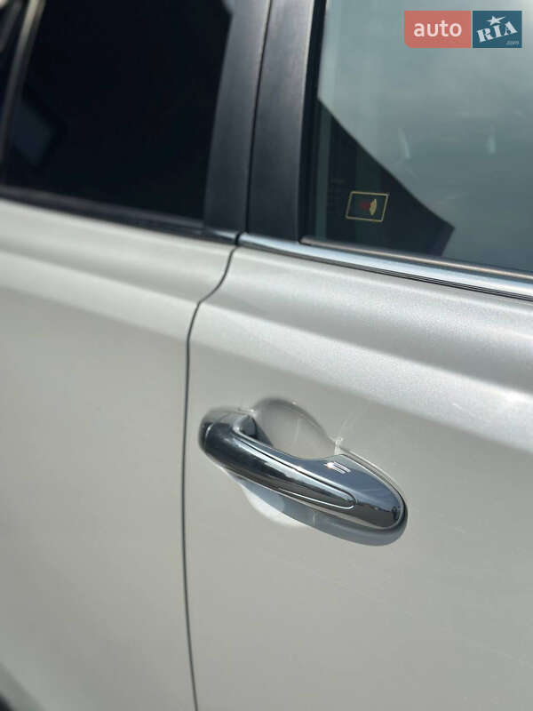 Внедорожник / Кроссовер Toyota RAV4 2016 в Одессе