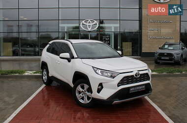 Внедорожник / Кроссовер Toyota RAV4 2019 в Черкассах