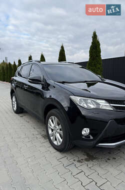 Внедорожник / Кроссовер Toyota RAV4 2013 в 
