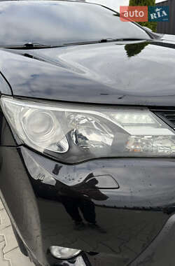 Внедорожник / Кроссовер Toyota RAV4 2013 в 