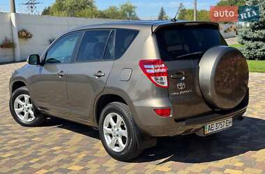 Внедорожник / Кроссовер Toyota RAV4 2011 в 