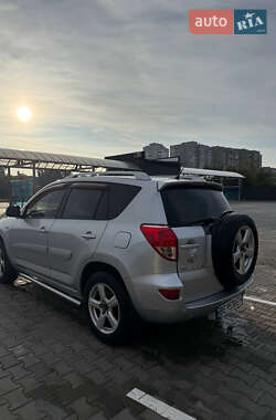 Внедорожник / Кроссовер Toyota RAV4 2007 в 