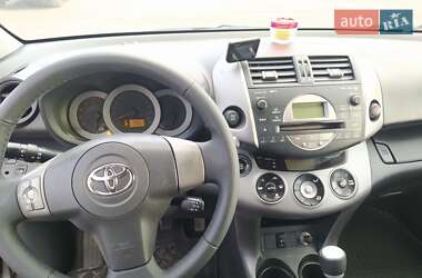 Внедорожник / Кроссовер Toyota RAV4 2007 в 