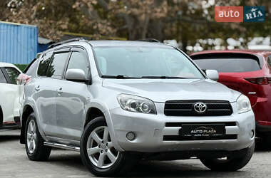 Внедорожник / Кроссовер Toyota RAV4 2007 в 