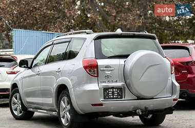 Внедорожник / Кроссовер Toyota RAV4 2007 в 