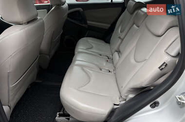 Внедорожник / Кроссовер Toyota RAV4 2007 в 
