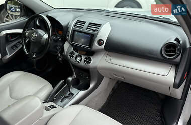 Внедорожник / Кроссовер Toyota RAV4 2007 в 