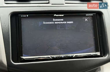 Внедорожник / Кроссовер Toyota RAV4 2007 в 