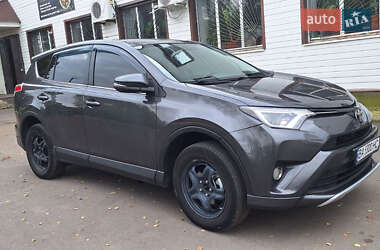 Внедорожник / Кроссовер Toyota RAV4 2016 в Умани
