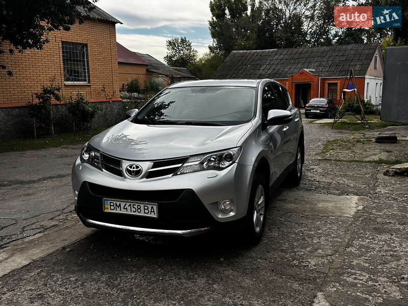 Позашляховик / Кросовер Toyota RAV4 2013 в Ромнах