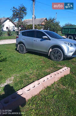 Позашляховик / Кросовер Toyota RAV4 2013 в Волочиську