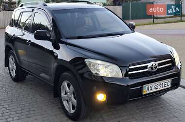 Внедорожник / Кроссовер Toyota RAV4 2007 в 