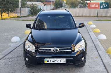 Внедорожник / Кроссовер Toyota RAV4 2007 в 