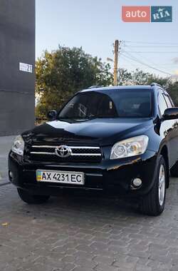 Внедорожник / Кроссовер Toyota RAV4 2007 в 