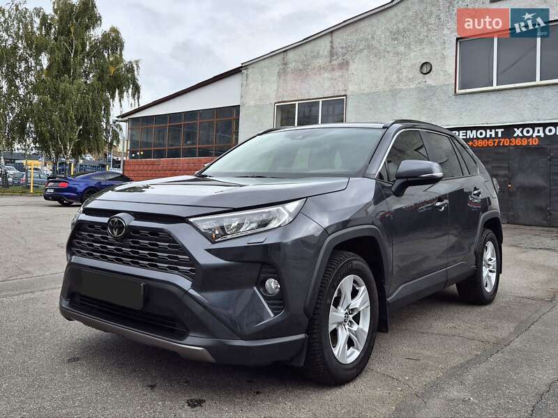 Toyota RAV4 2021