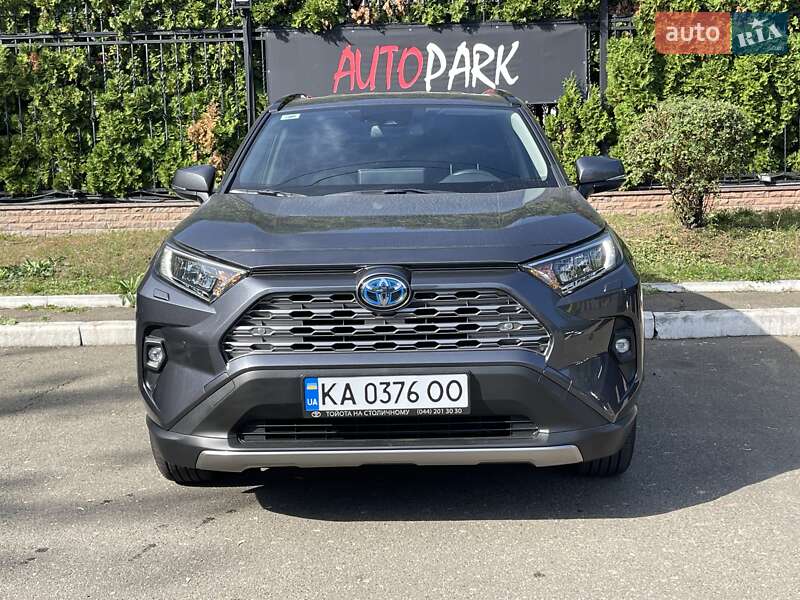 Позашляховик / Кросовер Toyota RAV4 2024 в Києві