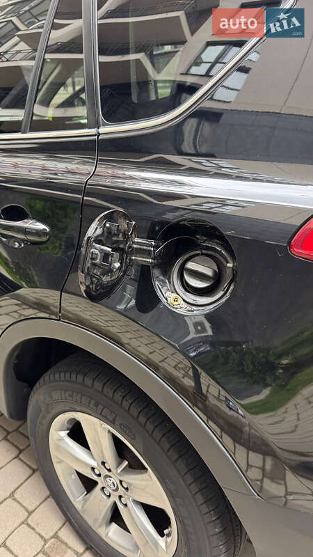 Позашляховик / Кросовер Toyota RAV4 2014 в Броварах