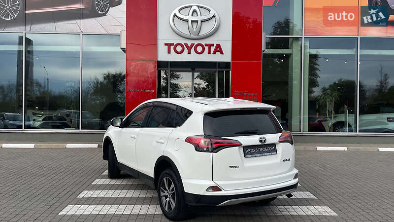 Внедорожник / Кроссовер Toyota RAV4 2018 в Запорожье фото 2 Внедорожник / Кроссовер Toyota RAV4 2018 в Запорожье