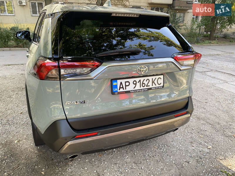 Позашляховик / Кросовер Toyota RAV4 2020 в Запоріжжі