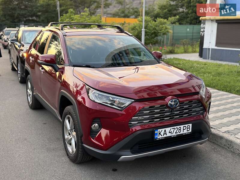 Внедорожник / Кроссовер Toyota RAV4 2020 в Киеве фото 6 Внедорожник / Кроссовер Toyota RAV4 2020 в Киеве