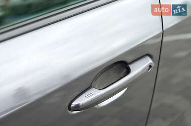 Внедорожник / Кроссовер Toyota RAV4 2024 в 