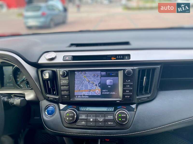 Внедорожник / Кроссовер Toyota RAV4 2018 в Виннице