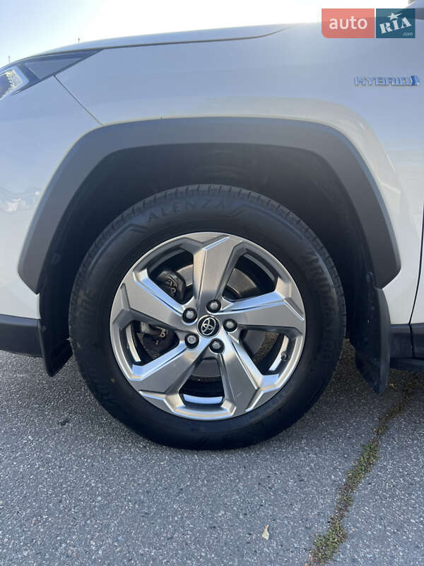 Позашляховик / Кросовер Toyota RAV4 2019 в Харкові фото 10 Позашляховик / Кросовер Toyota RAV4 2019 в Харкові