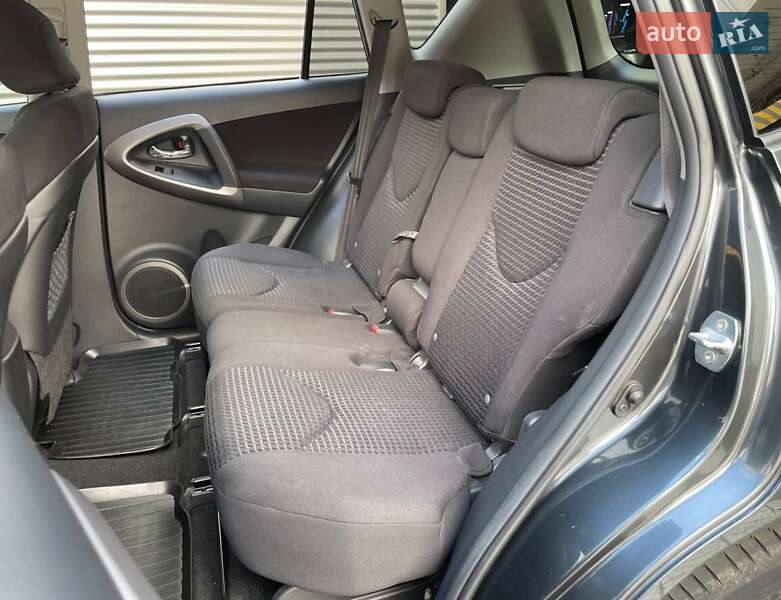 Позашляховик / Кросовер Toyota RAV4 2008 в Києві фото 10 Позашляховик / Кросовер Toyota RAV4 2008 в Києві