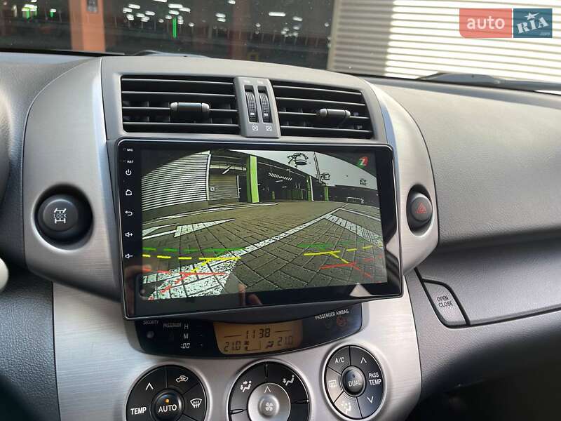 Позашляховик / Кросовер Toyota RAV4 2008 в Києві фото 18 Позашляховик / Кросовер Toyota RAV4 2008 в Києві