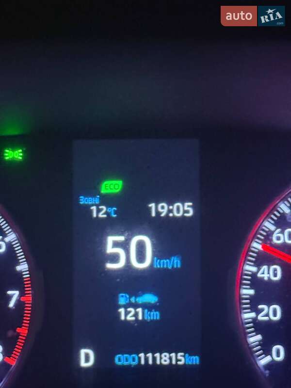 Внедорожник / Кроссовер Toyota RAV4 2019 в Хмельницком