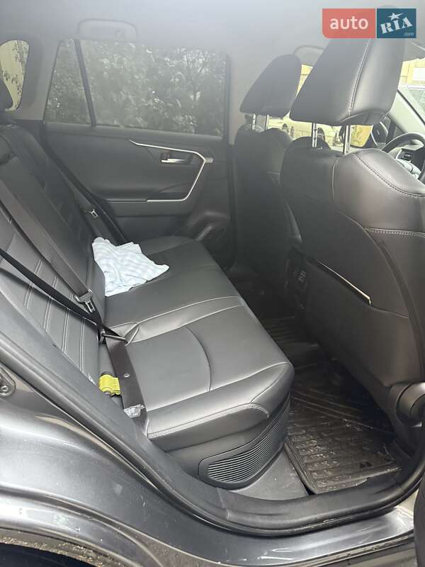 Внедорожник / Кроссовер Toyota RAV4 2024 в Киеве
