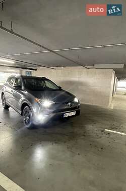 Внедорожник / Кроссовер Toyota RAV4 2016 в Львове